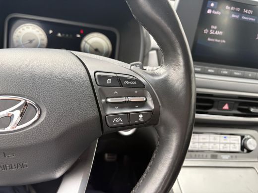 Hyundai Kona EV Fashion 64 kWh 204PK Camera/Adapt. cruise/Carplay-Android-auto/Stoel-stuurverwarming ActivLease financial lease