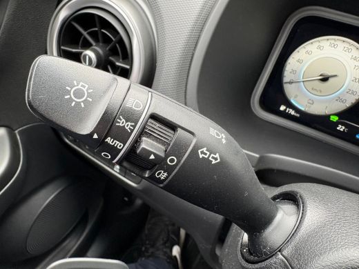 Hyundai Kona EV Fashion 64 kWh 204PK Camera/Adapt. cruise/Carplay-Android-auto/Stoel-stuurverwarming ActivLease financial lease