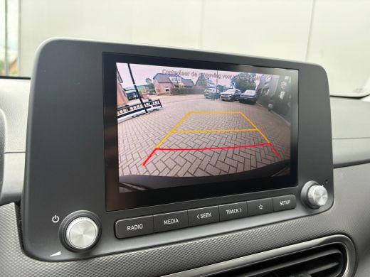 Hyundai Kona EV Fashion 64 kWh 204PK Camera/Adapt. cruise/Carplay-Android-auto/Stoel-stuurverwarming ActivLease financial lease