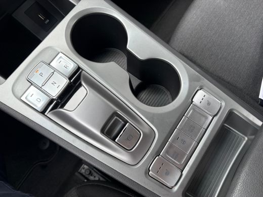 Hyundai Kona EV Fashion 64 kWh 204PK Camera/Adapt. cruise/Carplay-Android-auto/Stoel-stuurverwarming ActivLease financial lease