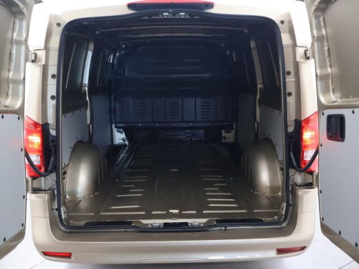 Mercedes-Benz eVito 112 L2 60 kWh *NIEUW* + 2 SCHUIFDEUREN | CAMERA | LMV | STOELVERW. | APPLE CARPLAY ActivLease financial lease