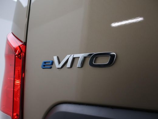 Mercedes-Benz eVito 112 L2 60 kWh *NIEUW* + 2 SCHUIFDEUREN | CAMERA | LMV | STOELVERW. | APPLE CARPLAY ActivLease financial lease