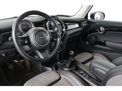 Mini 3-Deurs 1.5 Cooper Classic | LED | Union Jack | Navi | Sfeerverlichting | Sportstoelen | Half Leder | Cli... ActivLease financial lease