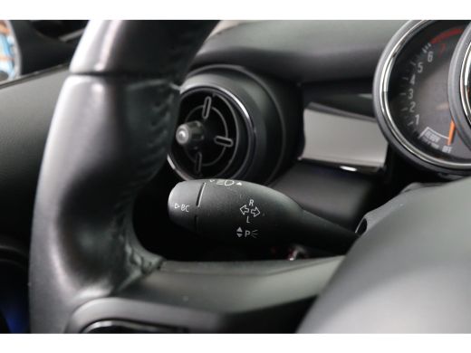 Mini 3-Deurs 1.5 Cooper Classic | LED | Union Jack | Navi | Sfeerverlichting | Sportstoelen | Half Leder | Cli... ActivLease financial lease