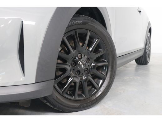 Mini 3-Deurs 1.5 Cooper Classic | LED | Union Jack | Navi | Sfeerverlichting | Sportstoelen | Half Leder | Cli... ActivLease financial lease