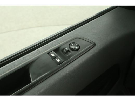 Opel Vivaro 2.0 CDTI 145PK L3H1 | Airco | Cruise | 3 Zits | Navigatie ActivLease financial lease