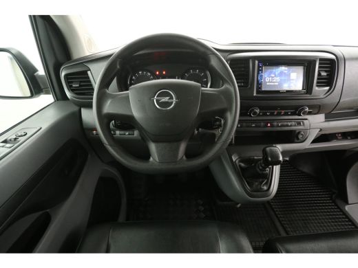 Opel Vivaro 2.0 CDTI 145PK L3H1 | Airco | Cruise | 3 Zits | Navigatie ActivLease financial lease