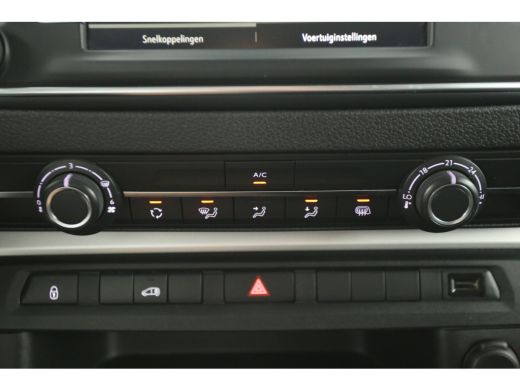 Opel Vivaro-e 75 kWh L3H1 Long Range | Snelladen | SOH 92% | Airco | Cruise | 3 Zits | Carplay | Parkeersens. ActivLease financial lease