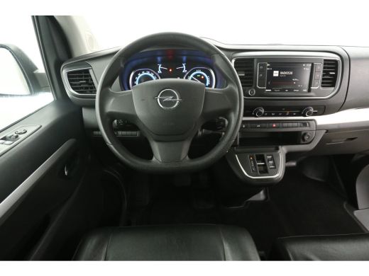 Opel Vivaro-e 75 kWh L3H1 Long Range | Snelladen | SOH 92% | Airco | Cruise | 3 Zits | Carplay | Parkeersens. ActivLease financial lease
