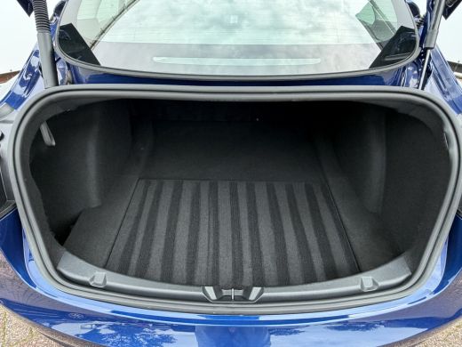 Tesla Model 3 Standard RWD Plus 60 kWh Autopilot Leer Camera Elek.Klep Orig.NL Incl.BTW ActivLease financial lease
