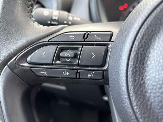 Toyota Aygo X 1.0 VVT-i MT Play **ADAPTIEVE CRUISE CONTROL/ CLIMATE CONTROL/ APPLE CARPLAY** ActivLease financial lease