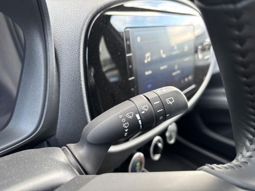 Toyota Aygo X 1.0 VVT-i MT Play **ADAPTIEVE CRUISE CONTROL/ CLIMATE CONTROL/ APPLE CARPLAY** ActivLease financial lease
