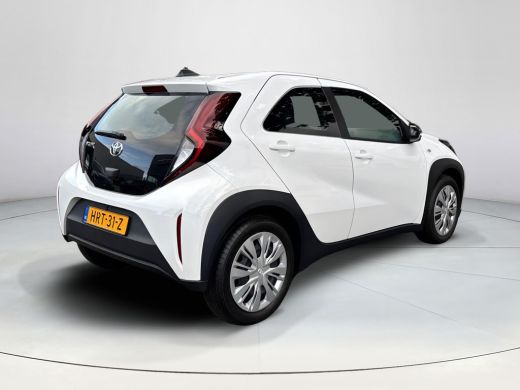 Toyota Aygo X 1.0 VVT-i MT Play **ADAPTIEVE CRUISE CONTROL/ CLIMATE CONTROL/ APPLE CARPLAY** ActivLease financial lease