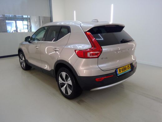 Volvo  XC40 1.5 T4 Plug-in hybrid Plus Bright Trekhaak | Elektr. verstelbare stoelen | Adaptive Cruise | All ... ActivLease financial lease