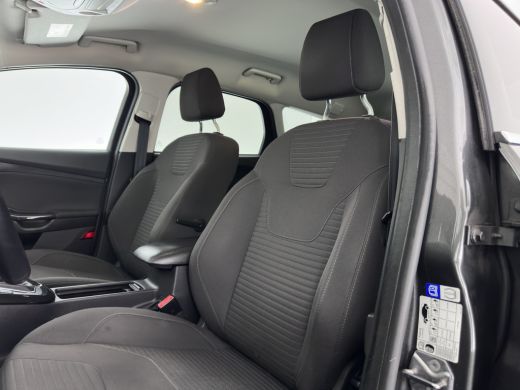 Ford Focus 1.5 TDCI Titanium (INCL.BTW) *NAVI-FULLMAP | HEATED-COMFORTSEATS | CAMERA | KEYLESS | PRIVACY-GLA... ActivLease financial lease