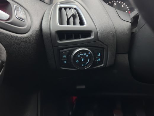 Ford Focus 1.5 TDCI Titanium (INCL.BTW) *NAVI-FULLMAP | HEATED-COMFORTSEATS | CAMERA | KEYLESS | PRIVACY-GLA... ActivLease financial lease
