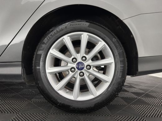 Ford Focus 1.5 TDCI Titanium (INCL.BTW) *NAVI-FULLMAP | HEATED-COMFORTSEATS | CAMERA | KEYLESS | PRIVACY-GLA... ActivLease financial lease