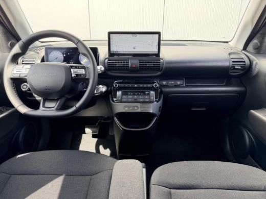 Hyundai Inster Evolve 49 kWh LED Verlichting / 17 Inch / Dynamische Navigatie / Achteruitrijcamera / Parkeersens... ActivLease financial lease