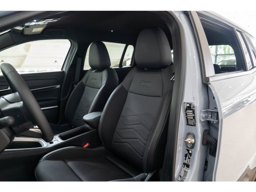 Jeep Avenger 54 kWh | Tot 8 Jaar Garantie | Warmtepomp | Navigatie | Stoelverwarming | Verwarmd Voorraam | App... ActivLease financial lease
