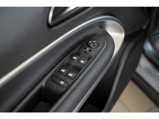 Jeep Avenger 54 kWh | Tot 8 Jaar Garantie | Warmtepomp | Navigatie | Stoelverwarming | Verwarmd Voorraam | App... ActivLease financial lease
