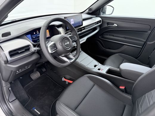 Jeep Avenger Black Edition 1.2 MHEV | 10,25 inch digitaal configureerbaar instrumentenpaneel | 10,25" Infotain... ActivLease financial lease