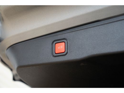 Jeep Avenger Summit 54 kWh | Tot 8 Jaar Garantie | Warmtepomp | Navigatie | Stoelverwarming | Verwarmd Voorraa... ActivLease financial lease