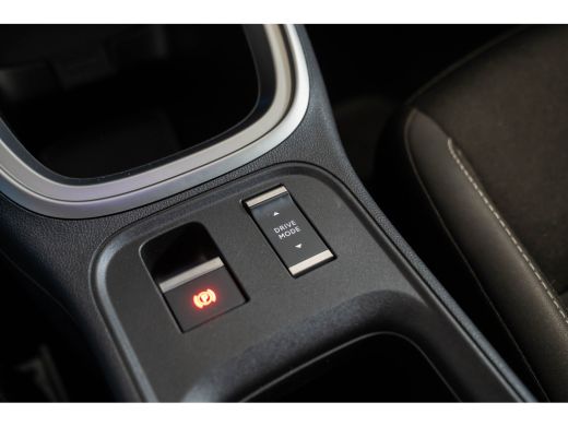Jeep Avenger Summit 54 kWh | Tot 8 Jaar Garantie | Warmtepomp | Navigatie | Stoelverwarming | Verwarmd Voorraa... ActivLease financial lease