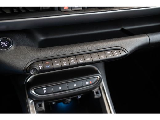 Jeep Avenger Summit 54 kWh | Tot 8 Jaar Garantie | Warmtepomp | Navigatie | Stoelverwarming | Verwarmd Voorraa... ActivLease financial lease