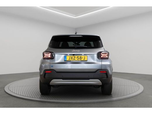 Jeep Avenger Summit 54 kWh | Tot 8 Jaar Garantie | Warmtepomp | Navigatie | Stoelverwarming | Verwarmd Voorraa... ActivLease financial lease