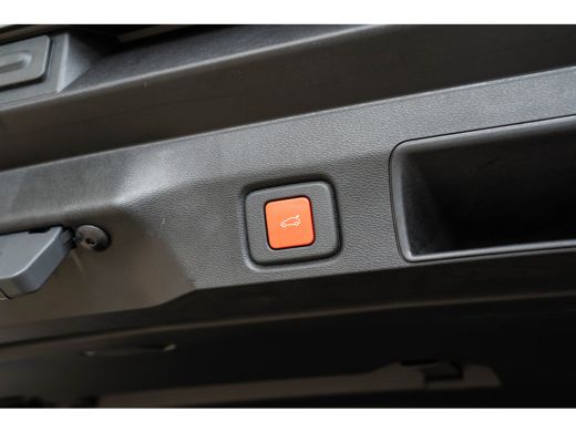 Jeep Compass 1.2 e-Hybrid First Edition | Tot 8 Jaar Garantie | Schuif-Kanteldak | Lederen bekleding | Focal S... ActivLease financial lease