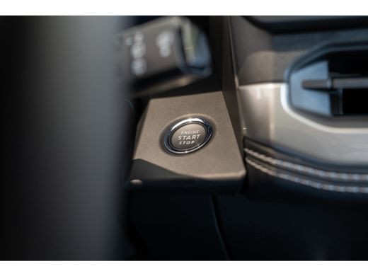 Jeep Compass 1.2 e-Hybrid First Edition | Tot 8 Jaar Garantie | Schuif-Kanteldak | Lederen bekleding | Focal S... ActivLease financial lease
