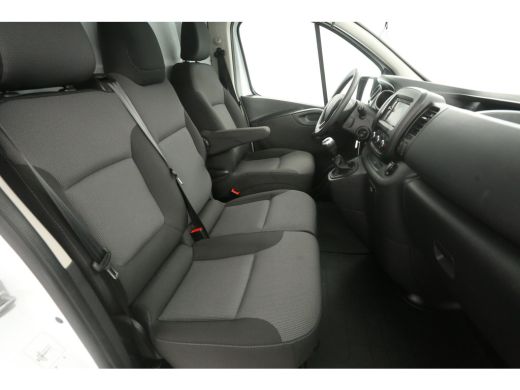 Renault Trafic 2.0 dCi 145PK L2H1 | Airco | Cruise | Camera | Carplay | 3 Zits | Trekhaak | Parkeersens. ActivLease financial lease