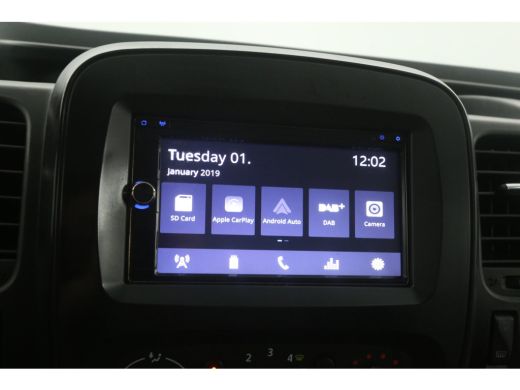 Renault Trafic 2.0 dCi 145PK L2H1 | Airco | Cruise | Camera | Carplay | 3 Zits | Trekhaak | Parkeersens. ActivLease financial lease