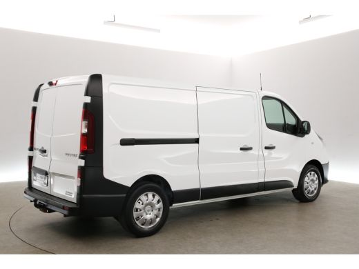 Renault Trafic 2.0 dCi 145PK L2H1 | Airco | Cruise | Camera | Carplay | 3 Zits | Trekhaak | Parkeersens. ActivLease financial lease