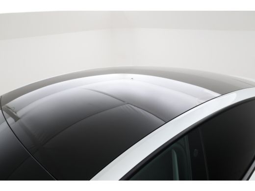 Tesla Model Y Long Range AWD 75 kWh Navigatie, trekhaak! Volleder, Climate ActivLease financial lease