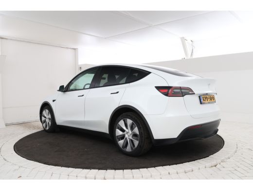 Tesla Model Y Long Range AWD 75 kWh Volleder, Stoel/stuurverwarming, Navigatie ActivLease financial lease