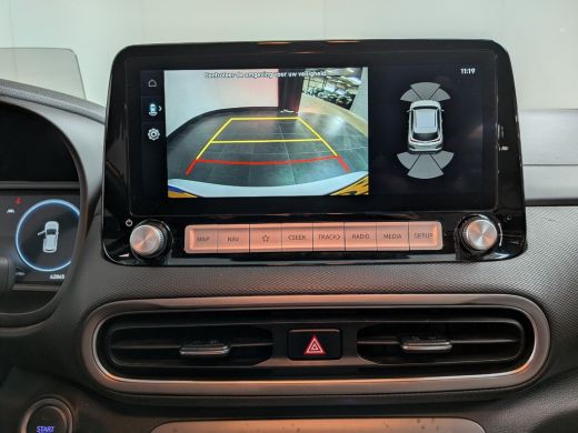 Hyundai Kona EV Business 64 kWh | SOH 100% | BLISS | Leder | Elek. Stoelen | Warmetepomp | ACC | Apple Carplay... ActivLease financial lease