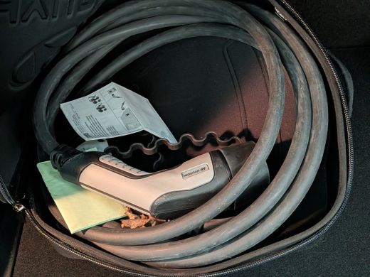 Hyundai Kona EV Pure 64 kWh | Trekhaak | Camera | ACC | Parkeersensoren | Apple Carplay | Achteruitrijcamera |... ActivLease financial lease