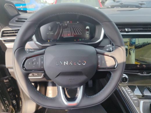 Lynk & Co 01 1.5 262pk Plug-in Pano Trekhaak Stoelverw Adaptive-CC 360&deg; Nav/Cam PHEV ActivLease financial lease
