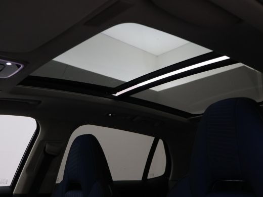 Lynk & Co 01 1.5 PHEV 261 PK BLACK PACK + TREKHAAK | 360 CAMERA | 20 INCH ZWARTE VELGEN | PANORAMA ActivLease financial lease