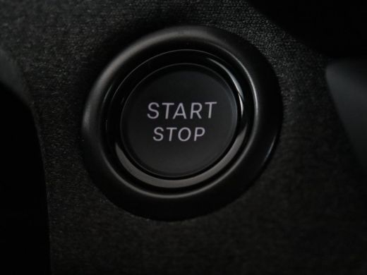 Opel Grandland | Adaptive cruise | Stuur/stoel verwarming | Trekhaak | Head-up | 360 Camera | Park assist | Carp... ActivLease financial lease