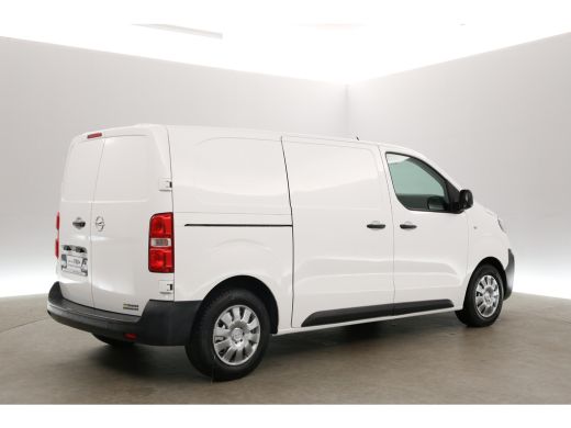Opel Vivaro-e 50 kWh L2H1 | Snelladen | SOH 92% | Airco | Cruise | 3 Zits | Parkeersens. ActivLease financial lease