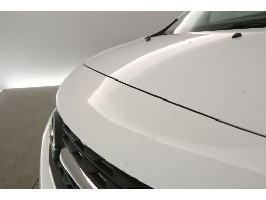 Opel Vivaro-e 50 kWh L2H1 | Snelladen | SOH 92% | Airco | Cruise | 3 Zits | Parkeersens. ActivLease financial lease