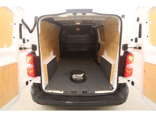 Opel Vivaro-e 50 kWh L2H1 | Snelladen | SOH 92% | Airco | Cruise | 3 Zits | Parkeersens. ActivLease financial lease