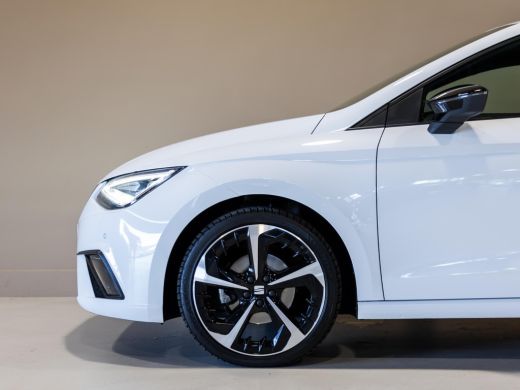 Seat Ibiza 1.5 TSI Sport / 150pk / NAP / Apple CarPlay / Automatische klimaatregeling / ActivLease financial lease