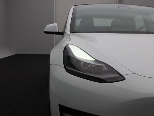 Tesla Model 3 Standard RWD Plus 60 kWh 238 Pk | Stoel/Stuurverwarming | Panoramadak | 360 camera | Adaptive Cru... ActivLease financial lease