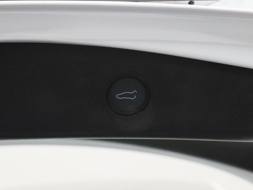Tesla Model 3 Standard RWD Plus 60 kWh 238 Pk | Stoel/Stuurverwarming | Panoramadak | 360 camera | Adaptive Cru... ActivLease financial lease