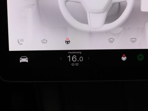 Tesla Model 3 Standard RWD Plus 60 kWh 238 Pk | Stoel/Stuurverwarming | Panoramadak | 360 camera | Adaptive Cru... ActivLease financial lease