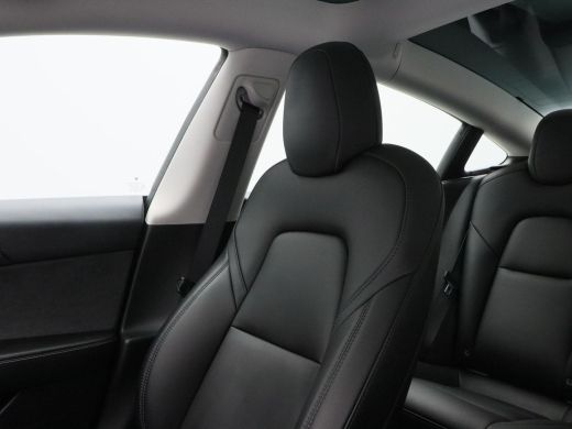 Tesla Model 3 Standard RWD Plus 60 kWh 238 Pk | Stoel/Stuurverwarming | Panoramadak | 360 camera | Adaptive Cru... ActivLease financial lease