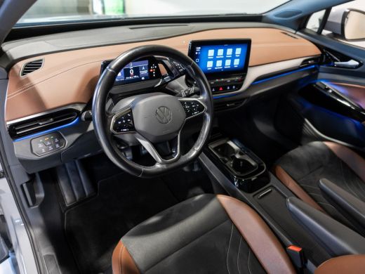 Volkswagen ID.4 Family 77 kWh SOH 92% / 204pk / NAP / Warmtepomp / Panorama dak / Achteruitrij camera / Stoelverw... ActivLease financial lease